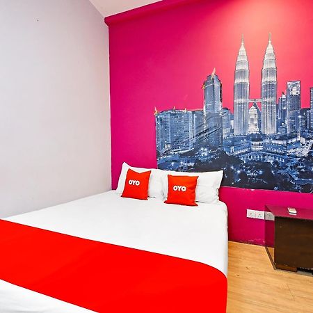 Oyo 90138 Hotel Elwarda Klcity Kuala Lumpur Exteriör bild