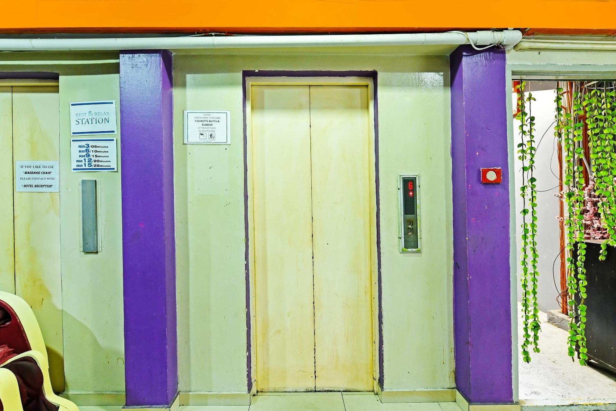 Oyo 90138 Hotel Elwarda Klcity Kuala Lumpur Exteriör bild