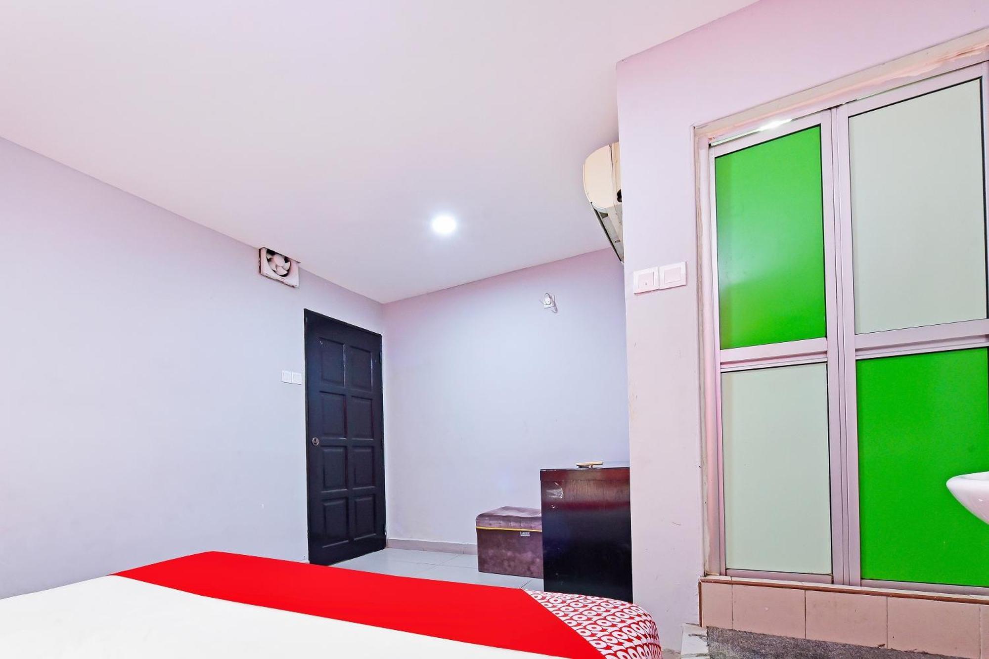 Oyo 90138 Hotel Elwarda Klcity Kuala Lumpur Exteriör bild